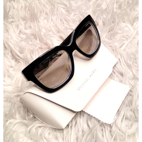 Michael Kors Accessories - Michael KORSMK2102 BERKSHIRES